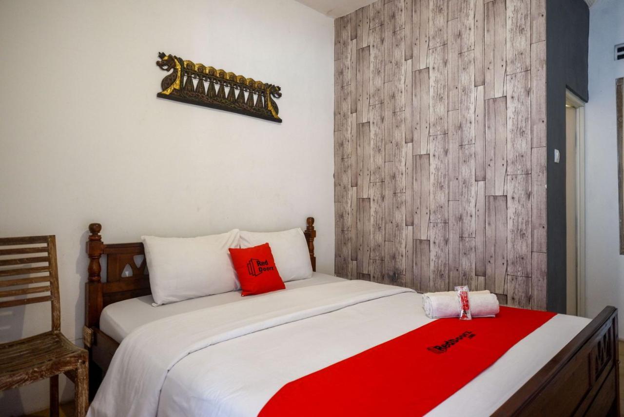 Reddoorz Syariah Near Plengkung Gading 2 Hotel Jogjacarta Exterior foto