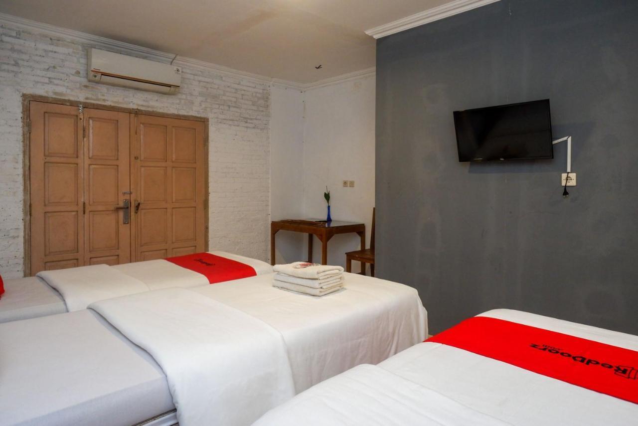 Reddoorz Syariah Near Plengkung Gading 2 Hotel Jogjacarta Exterior foto