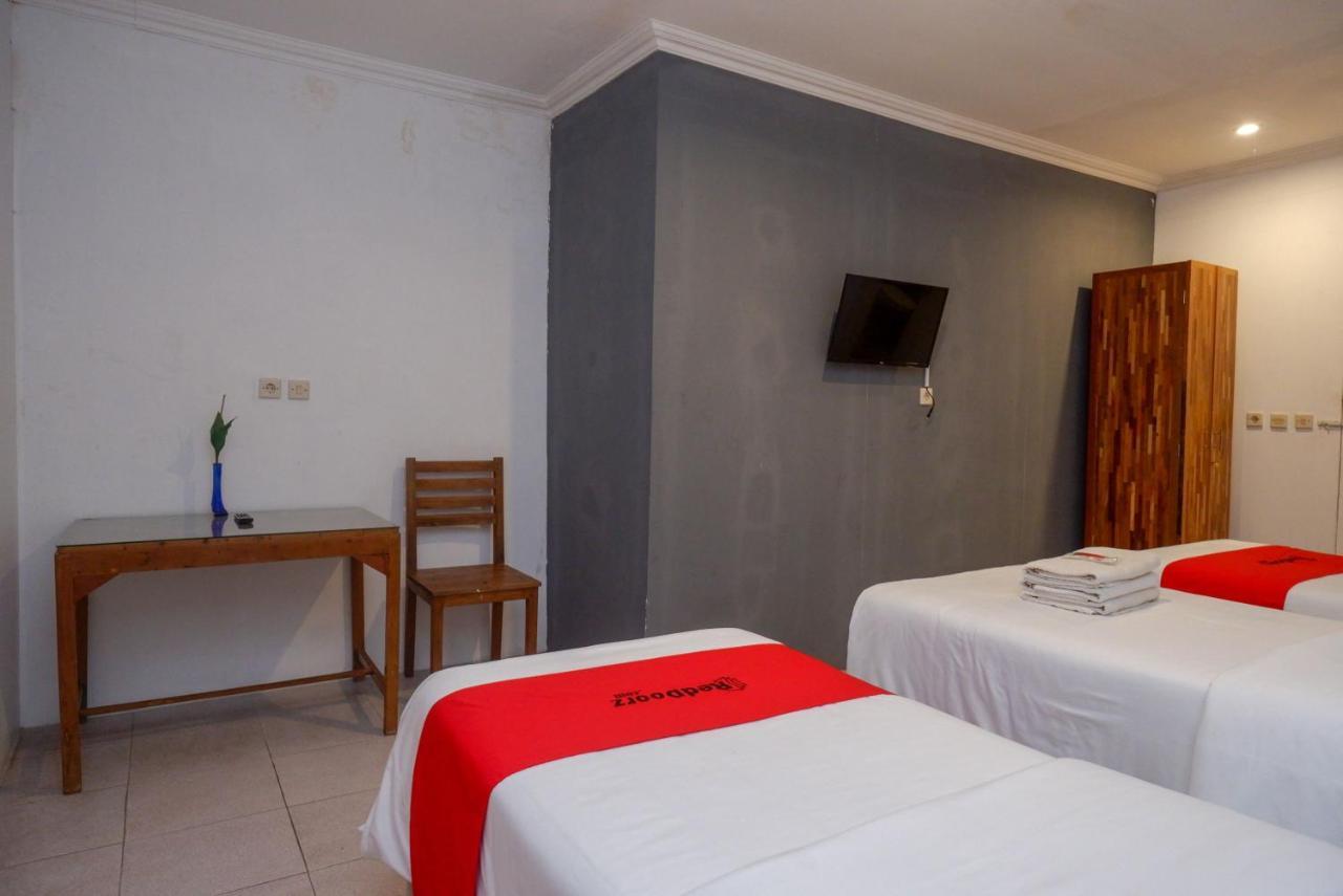Reddoorz Syariah Near Plengkung Gading 2 Hotel Jogjacarta Exterior foto