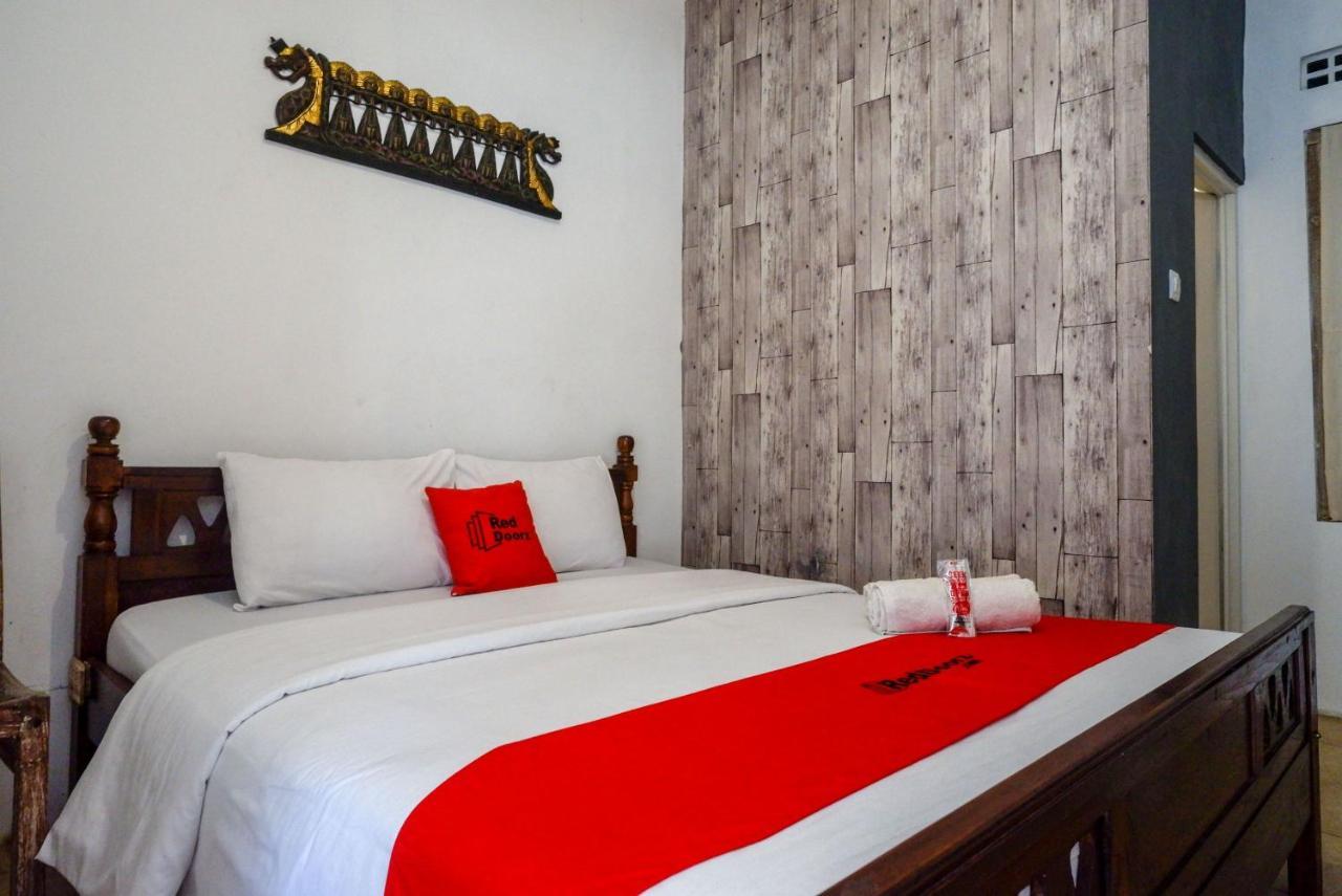 Reddoorz Syariah Near Plengkung Gading 2 Hotel Jogjacarta Exterior foto