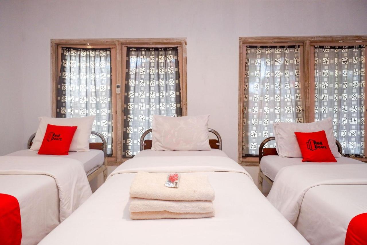 Reddoorz Syariah Near Plengkung Gading 2 Hotel Jogjacarta Exterior foto